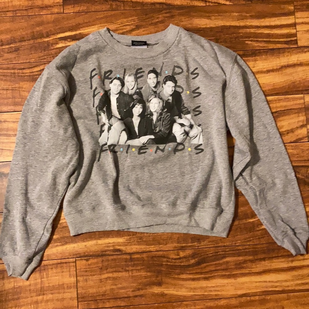 Friends XS gray sweatshirt.